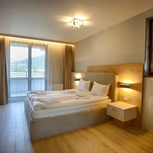 Hotels & Stay