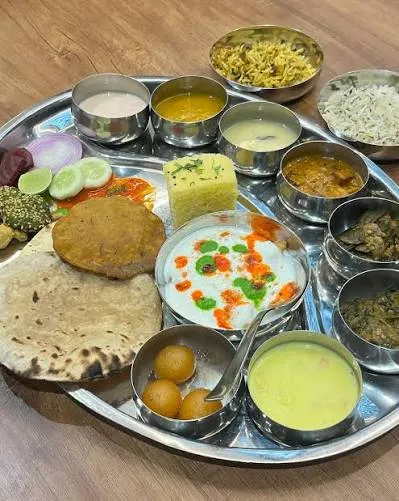 Veg Nashik Thali