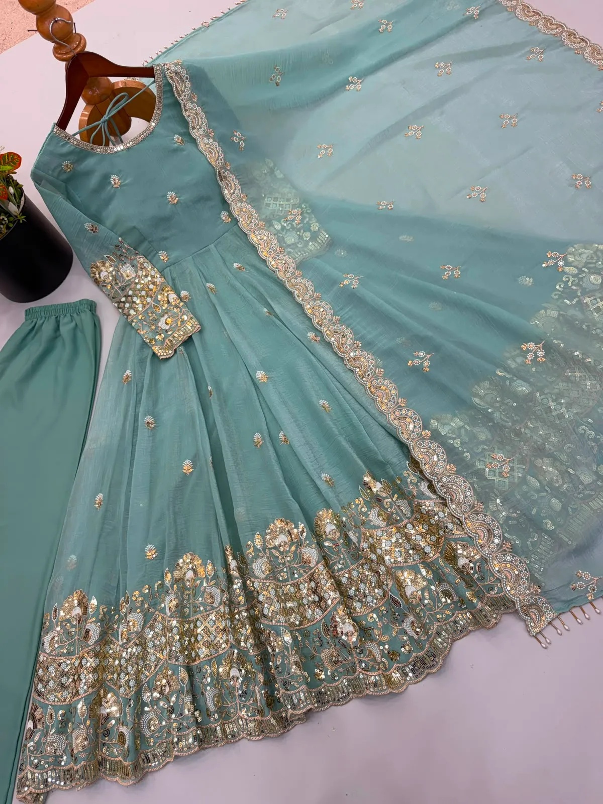 Women's ethnic wear